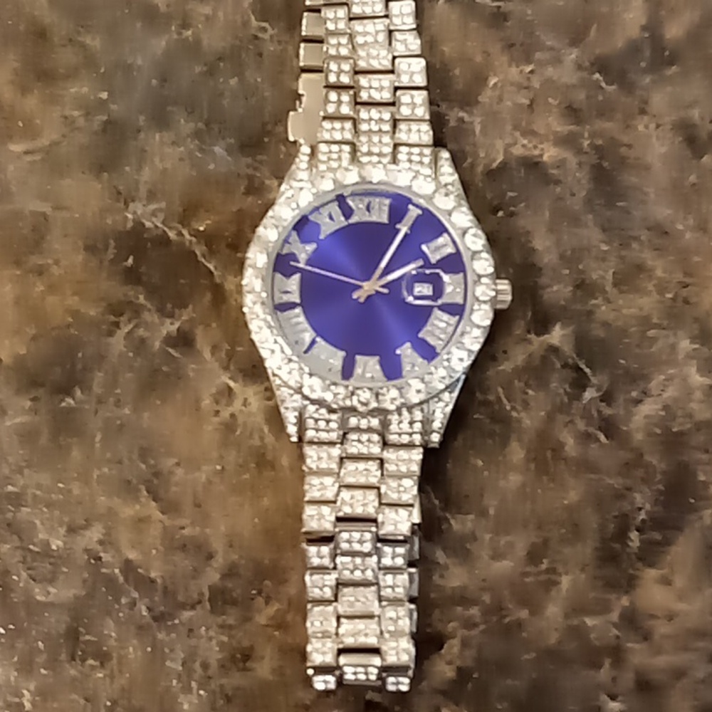 Custom watch - Picture 4 of 4